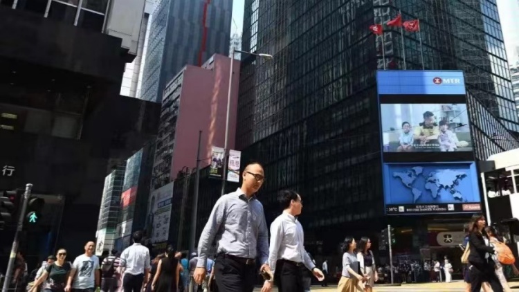 ?7月至今強(qiáng)積金人均賺900元 積金評(píng)級(jí)：股票板塊輪動(dòng)或扭轉(zhuǎn)強(qiáng)積金紀(jì)錄