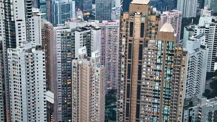 【港樓】樓價(jià)兩月累挫2.55% 利嘉閣：Q3續(xù)受壓 全年還看減息效果