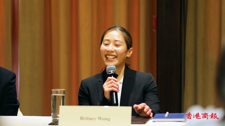 有片 | 第6位見(jiàn)習(xí)女騎師新季登場(chǎng) 黃寶妮十分期待