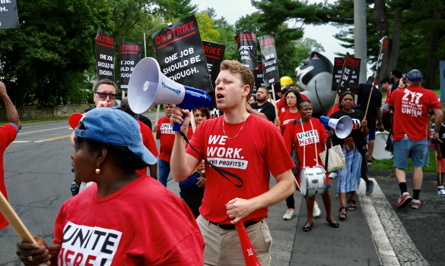 美國1萬酒店工人勞動節(jié)罷工 要求調(diào)薪並恢復(fù)疫情前人力