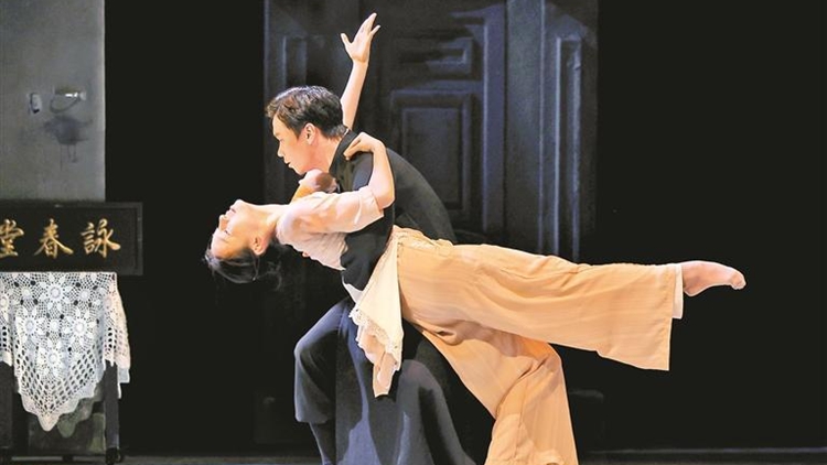 《詠春》主創(chuàng)揭秘如何舞武銜接 演員們拜師學(xué)了一整年武術(shù)