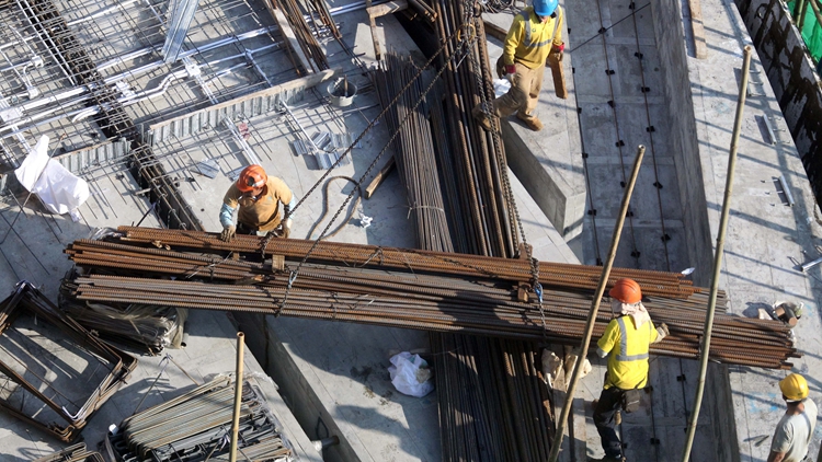 建造業(yè)逾百輸入外勞投訴遭剝削 有人被尅扣逾半數(shù)工資