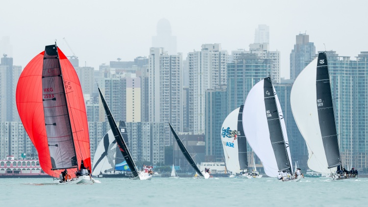 寶馬秋季帆船賽揭開戰(zhàn)幔 近600位帆手維港較量