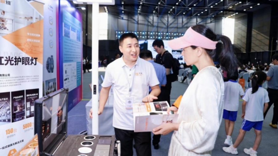 有片｜築牢人工智能產(chǎn)業(yè)高地 深圳龍崗舉辦我?guī)推髽I(yè)搭場景「AI」專場活動