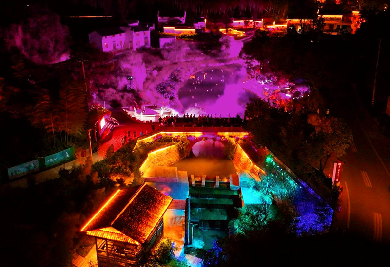 皖徽州大靈山旅遊度假區(qū)：「不夜靈山」提燈夜遊「十一」試運營