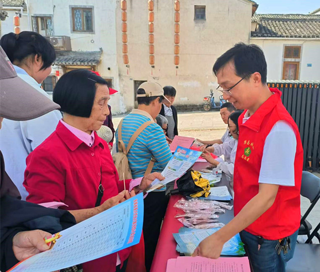 全力辦好民生實事  皖黟縣殘聯(lián)助學幫扶見行動