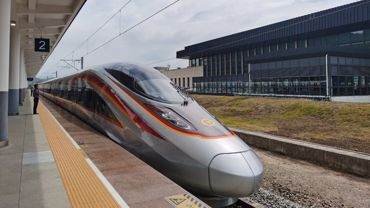 梅龍高鐵正式開(kāi)通運(yùn)營(yíng)