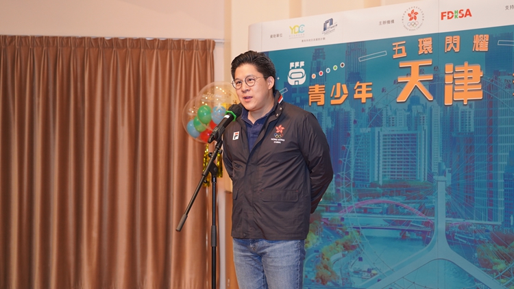 與中學(xué)生分享天津交流團(tuán)得著 霍啟剛冀不忘奧林匹克精神