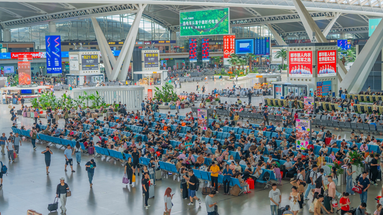 廣鐵迎返程客流高峰 17日預(yù)計(jì)發(fā)送旅客201萬(wàn)人次