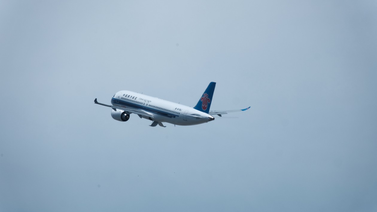 南航國慶假期計劃執(zhí)飛2.3萬個航班