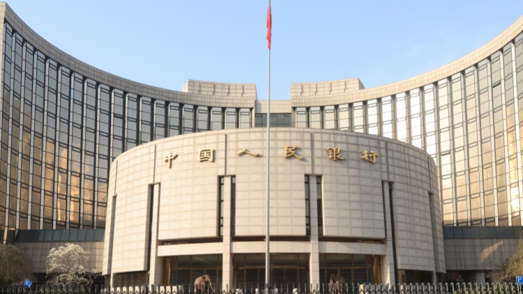 國慶前夕人行發(fā)放大禮包 嚴躍進：迄今為止力度最大、惠及面最大的一項房貸政策