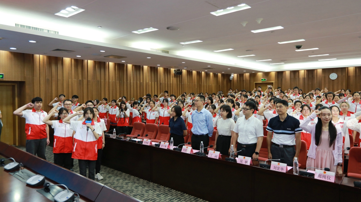 3000名青年志願(yuàn)者 第136屆廣交會志願(yuàn)者在海珠誓師