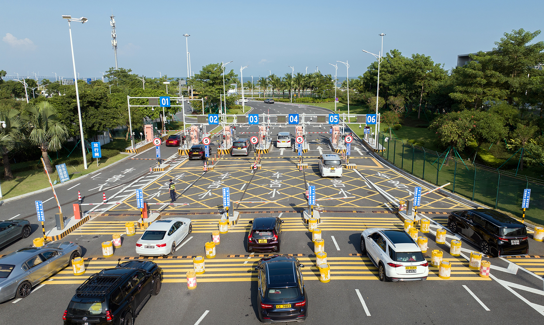將迎客流高峰！國(guó)慶假期港珠澳大橋免收小型客車(chē)通行費(fèi)
