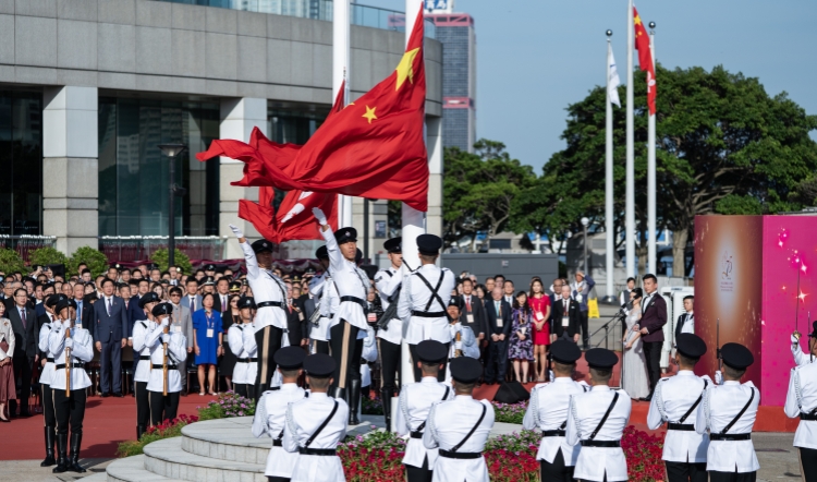 【商報(bào)時(shí)評】盛世如歌賀華誕 由治及興展新姿