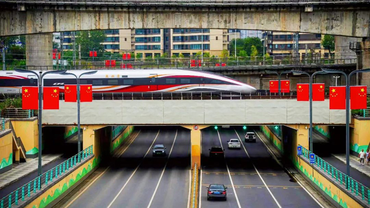 10月1日全國鐵路預計發(fā)送旅客2100萬人次