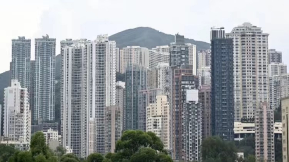 CCL 跌穿136點(diǎn) 終止2周連升