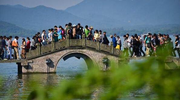 2024國慶假期國內(nèi)出遊7.65億人次 總花費(fèi)超7008億