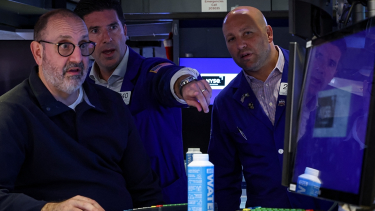 美股8日小幅高開(kāi) 市場(chǎng)等待聯(lián)儲(chǔ)會(huì)議記要與CPI數(shù)據(jù)