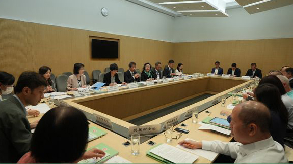 施政報(bào)告2024｜楊何蓓茵：公務(wù)員團(tuán)隊(duì)盡忠竭誠(chéng) 積極為市民做實(shí)事