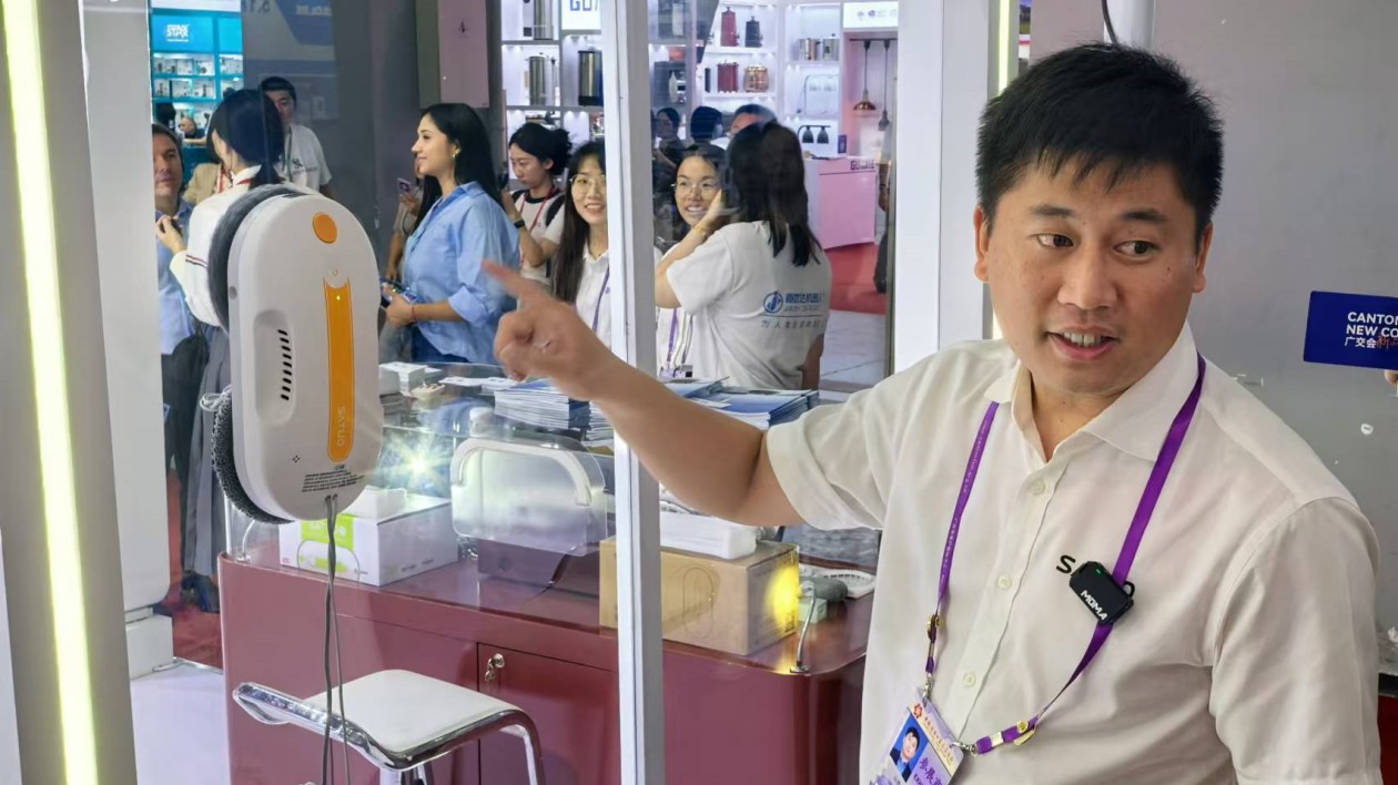 參展商以新產(chǎn)品全球拓市場(chǎng)  廣交會(huì)400場(chǎng)新品發(fā)布助力成交