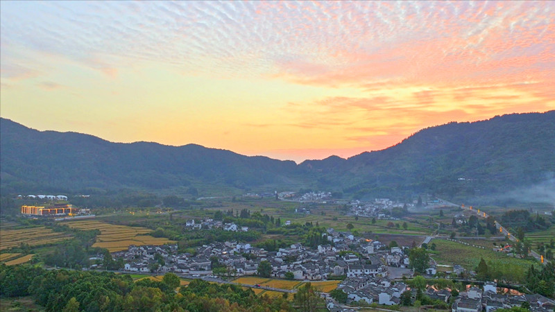 皖黟縣：關(guān)麓顏值高  徽居韻味足