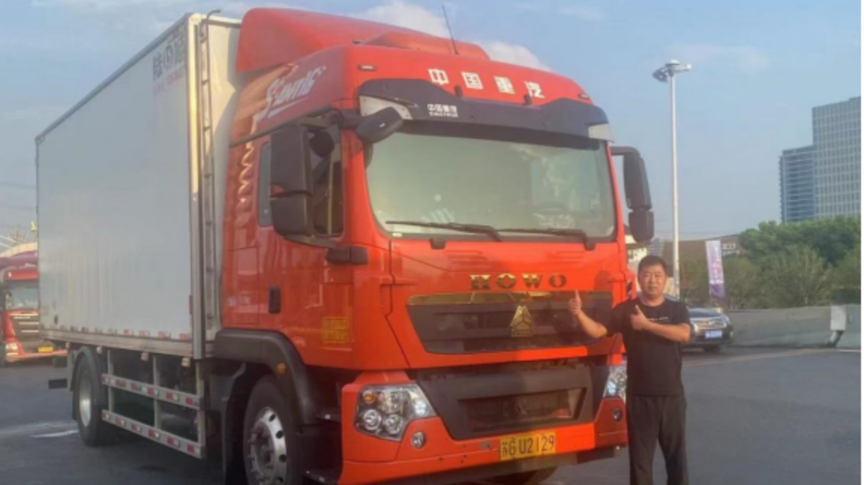 中國(guó)重汽豪沃TX7載貨車：高效動(dòng)力，活蝦運(yùn)輸「鮮」行一步！