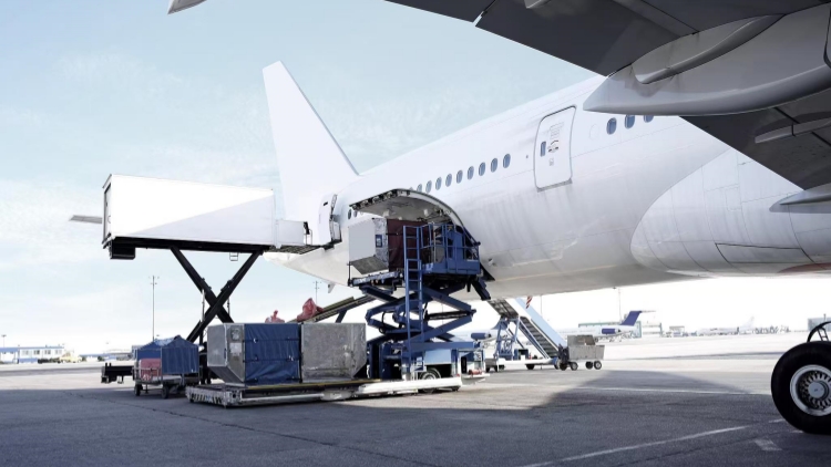 10月我國新開18條國際貨運(yùn)航線 每周增30多個(gè)往返航班