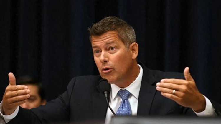 特朗普將提名美國(guó)交通部長(zhǎng)，又是主播 美國(guó)民眾紛紛吐槽