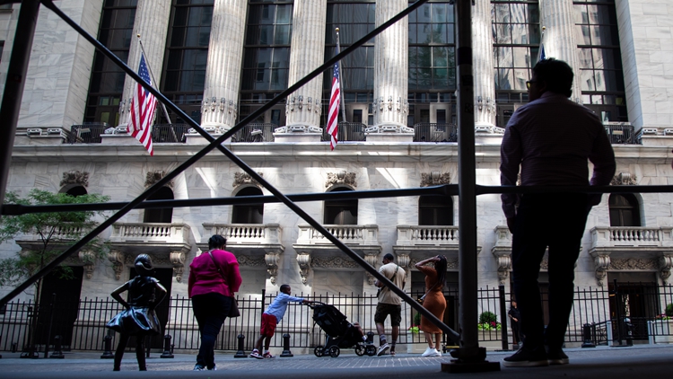 2025年美國(guó)經(jīng)濟(jì)料降至2.3% 通脹率或攀升至2.5%