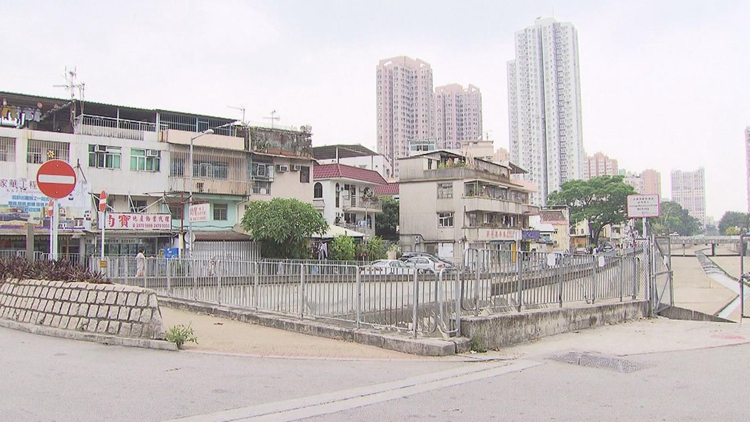 發(fā)展局?jǐn)M修訂《建築物條例》提高罰責(zé) 甯漢豪：已巡查6萬村屋 半數(shù)有僭建物