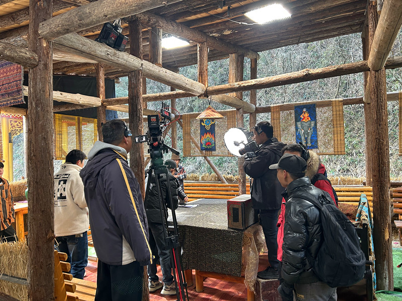 「空心村」變身「劇工廠」 皖黟縣影視產業(yè)迎「開門紅」