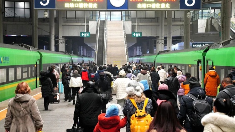 春運(yùn)啟動(dòng)！全國鐵路預(yù)計(jì)發(fā)送旅客5.1億人次 購票日曆來了