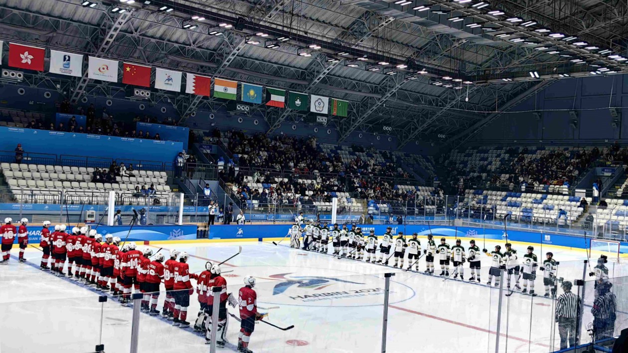 有片｜中國香港男冰亞冬會小組賽首戰(zhàn)告捷 26:1大比分勝中國澳門