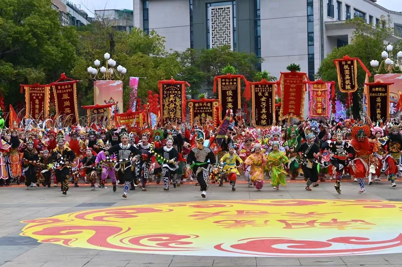 請到汕頭過大年: 潮陽38位「時(shí)遷」鬧新春