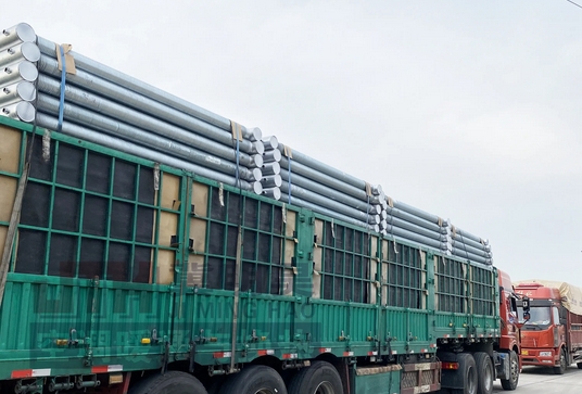 特朗普宣布對進(jìn)口鋼鋁徵收25%關(guān)稅 