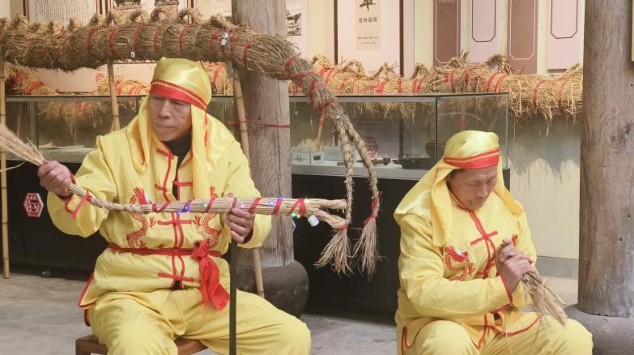 皖徽州區(qū)：蜀源舞草龍 古韻傳新聲