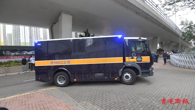 黎智英案 | 黎供稱(chēng)「不關(guān)心民主派初選」 遭法官質(zhì)疑