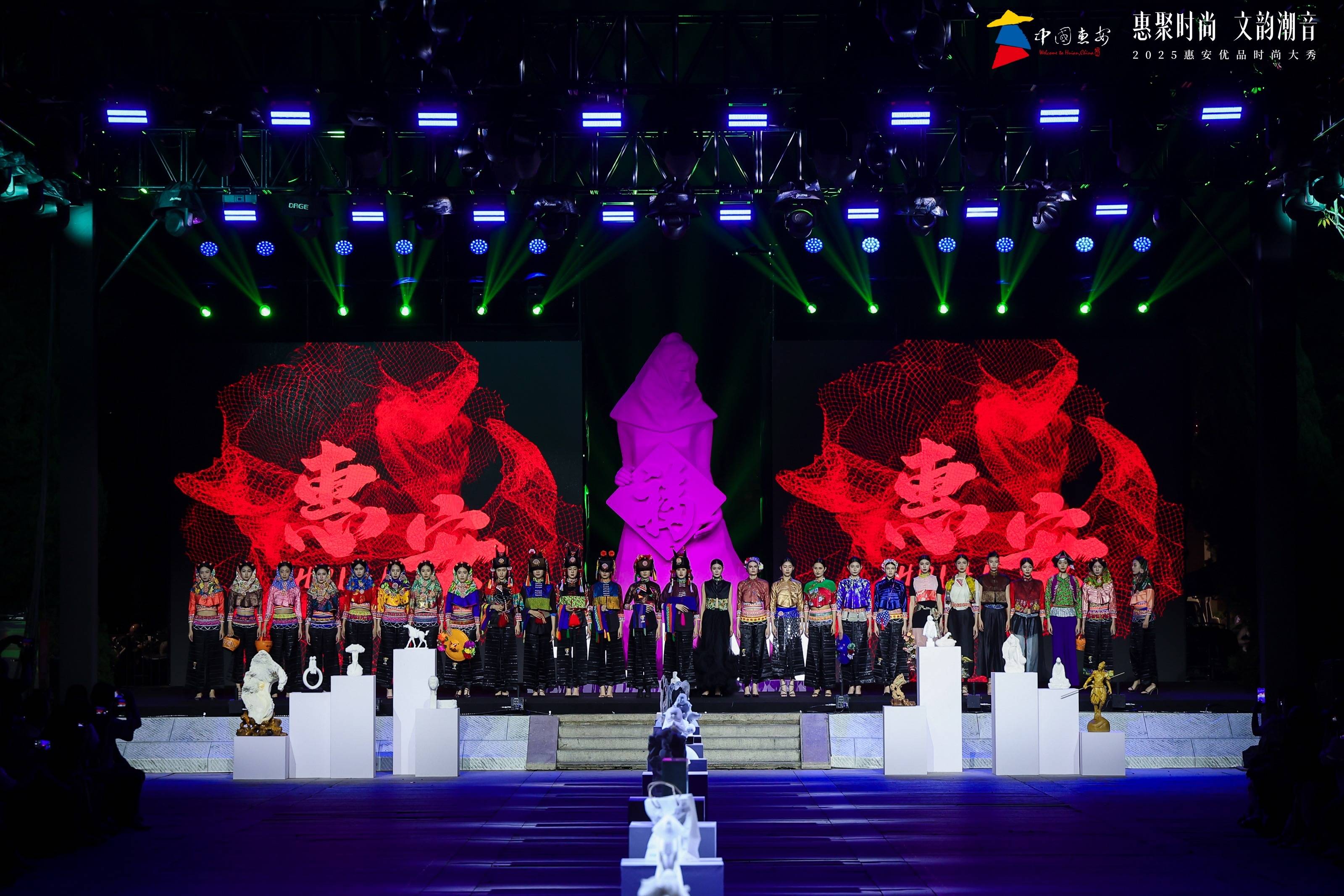 首屆中國龕文化藝術(shù)論壇在廈門舉辦