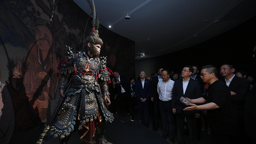 李家超訪浙推動(dòng)「杭州六小龍」與香港合作 了解《黑神話：悟空》遊戲開(kāi)發(fā)幕後細(xì)節(jié)