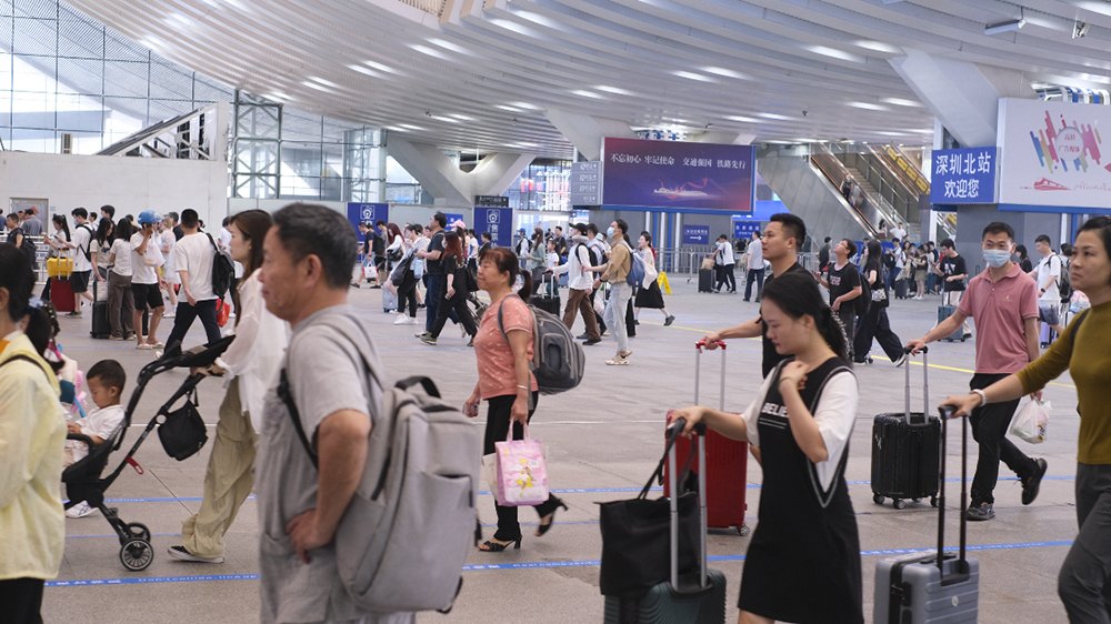 五一假期深圳鐵路預(yù)計(jì)發(fā)送旅客近300萬人次 深圳北站開行超200趟夜間高鐵