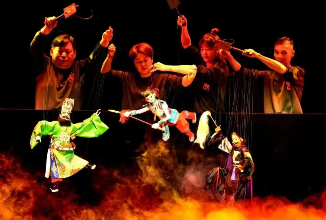 提線木偶戲《哪吒·絕地反擊》在泉州成功首演
