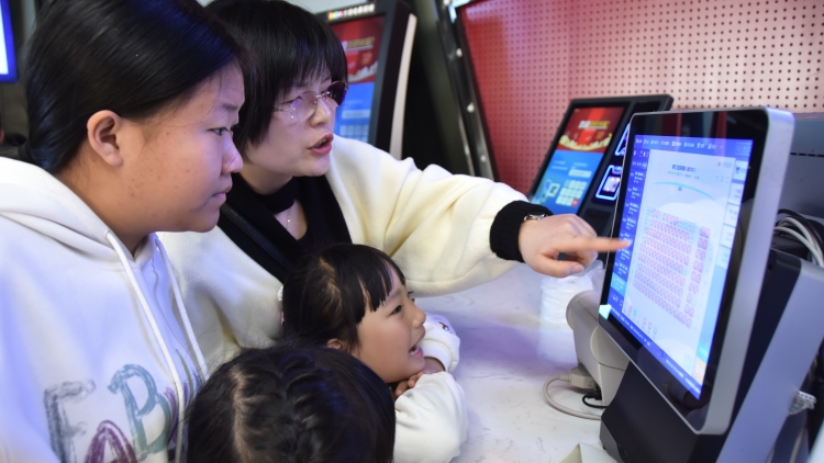 2025五一檔首日 內(nèi)地電影票房破億