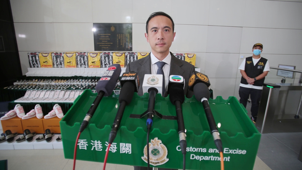 粵港澳海關(guān)聯(lián)合行動(dòng)打擊轉(zhuǎn)口冒牌貨 檢值4100萬元貨物