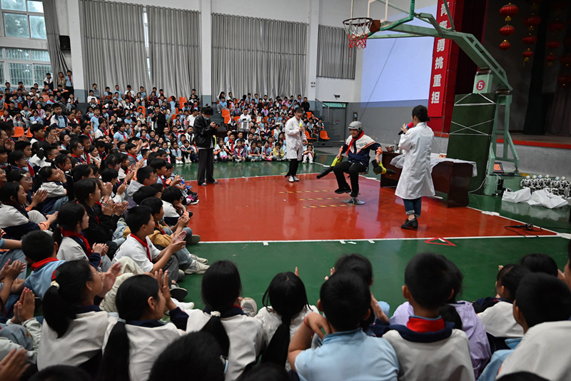 皖祁門縣：科普進(jìn)校園   點(diǎn)燃科學(xué)夢(mèng)