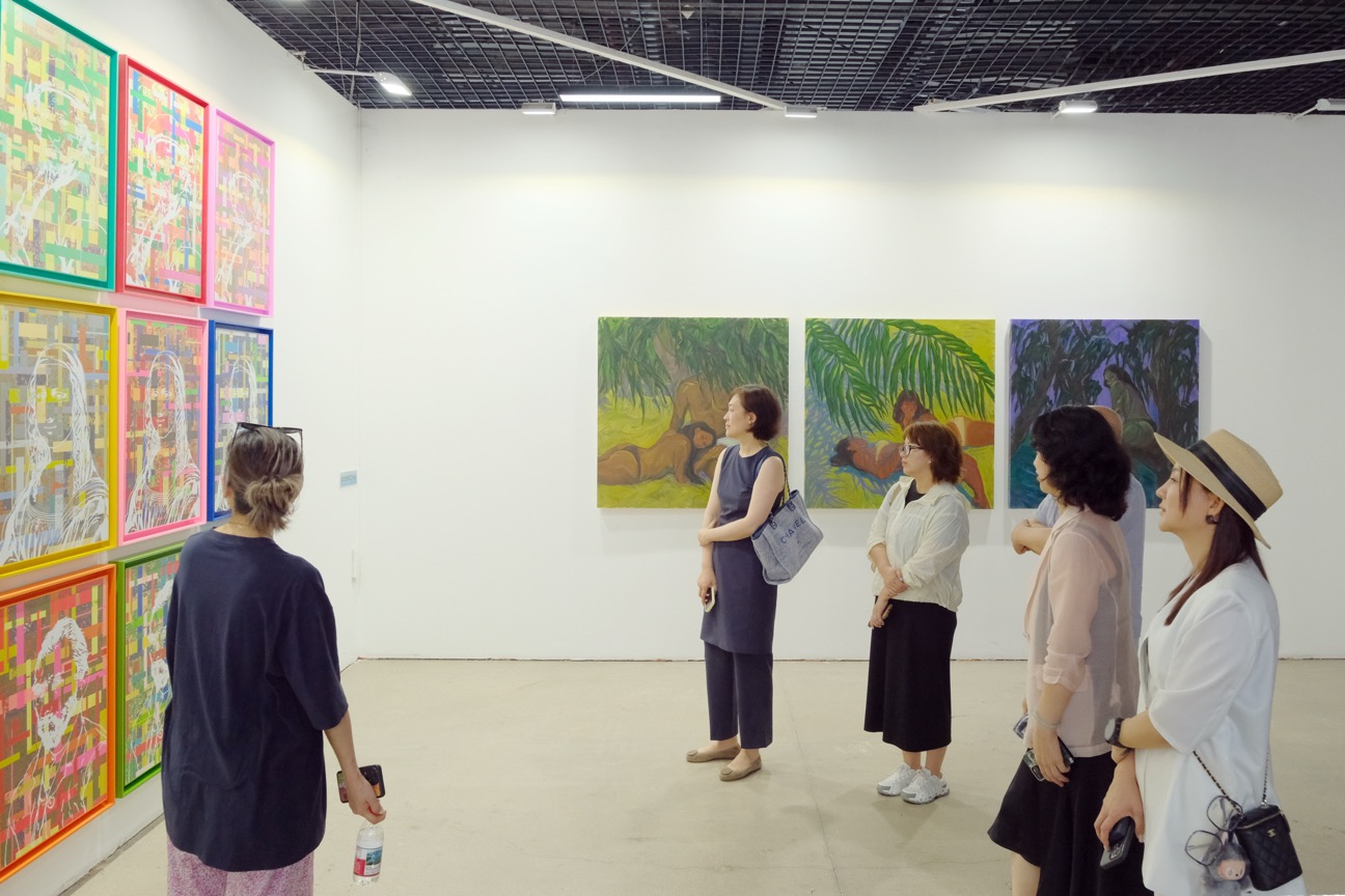第二屆「橋連兩岸·藝術(shù)共融」（廈門）藝術(shù)展在翔安開幕，166幅佳作將展覽至8月30日