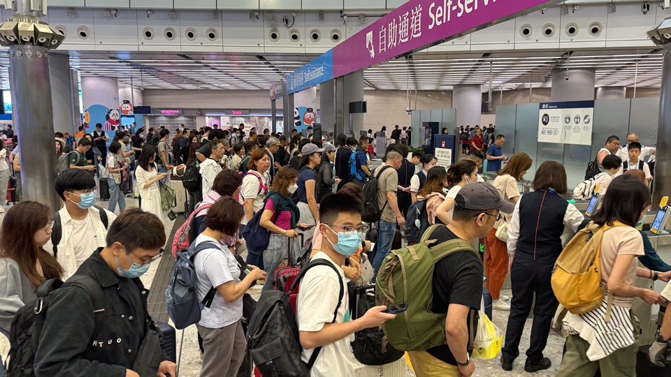 【熱門話題】拓展高鐵網(wǎng)絡(luò) 兩地交流更便捷