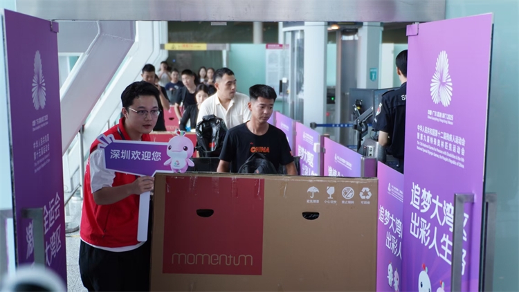 深圳機場高效保障十五運深圳賽區(qū)首賽運動員抵深