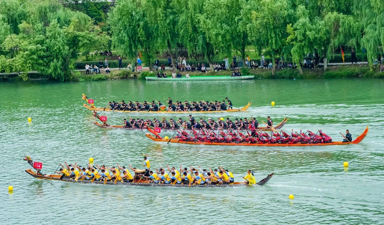 你有多久沒去貴州鎮(zhèn)遠(yuǎn)了？這個(gè)周末龍舟盛宴邀你共赴山水之約！
