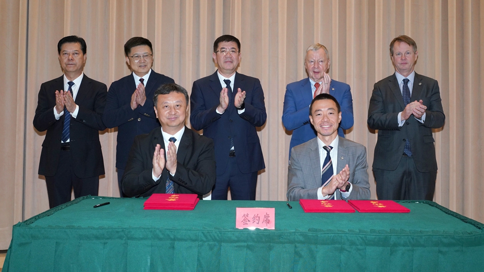 香港賽馬會與新疆體育局簽署合作備忘錄 支持新疆發(fā)展馬產(chǎn)業(yè)