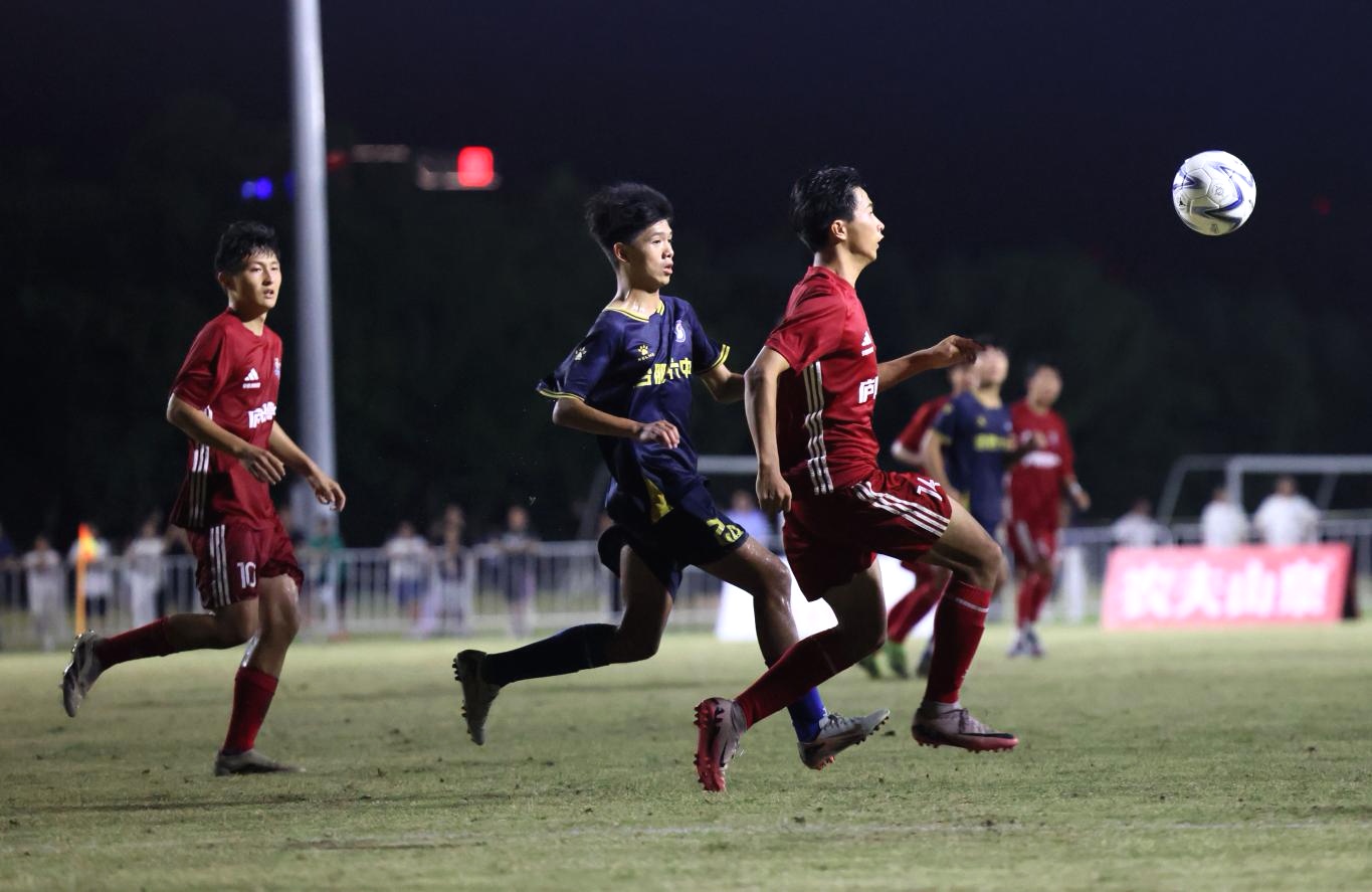 合肥市青少年足球聯(lián)賽落幕 U18組別決出綠茵霸主